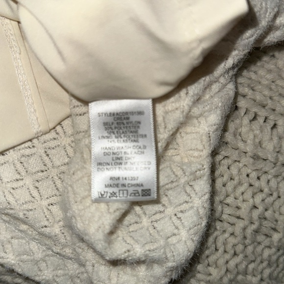 ASTR ivory color dress size medium - Picture 6 of 6